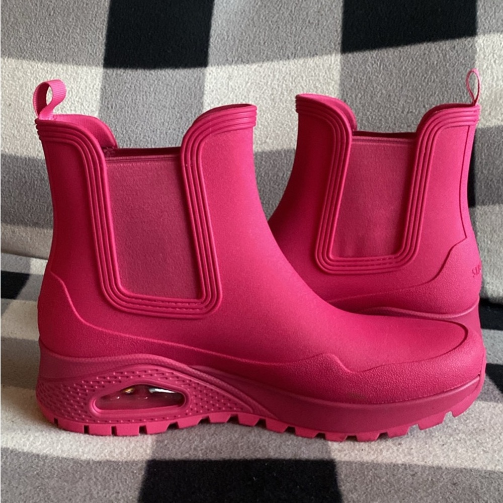 rain boots - image 2